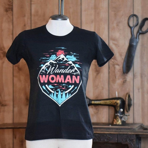 Wander Woman Print T-Shirt - Picture 3 of 8